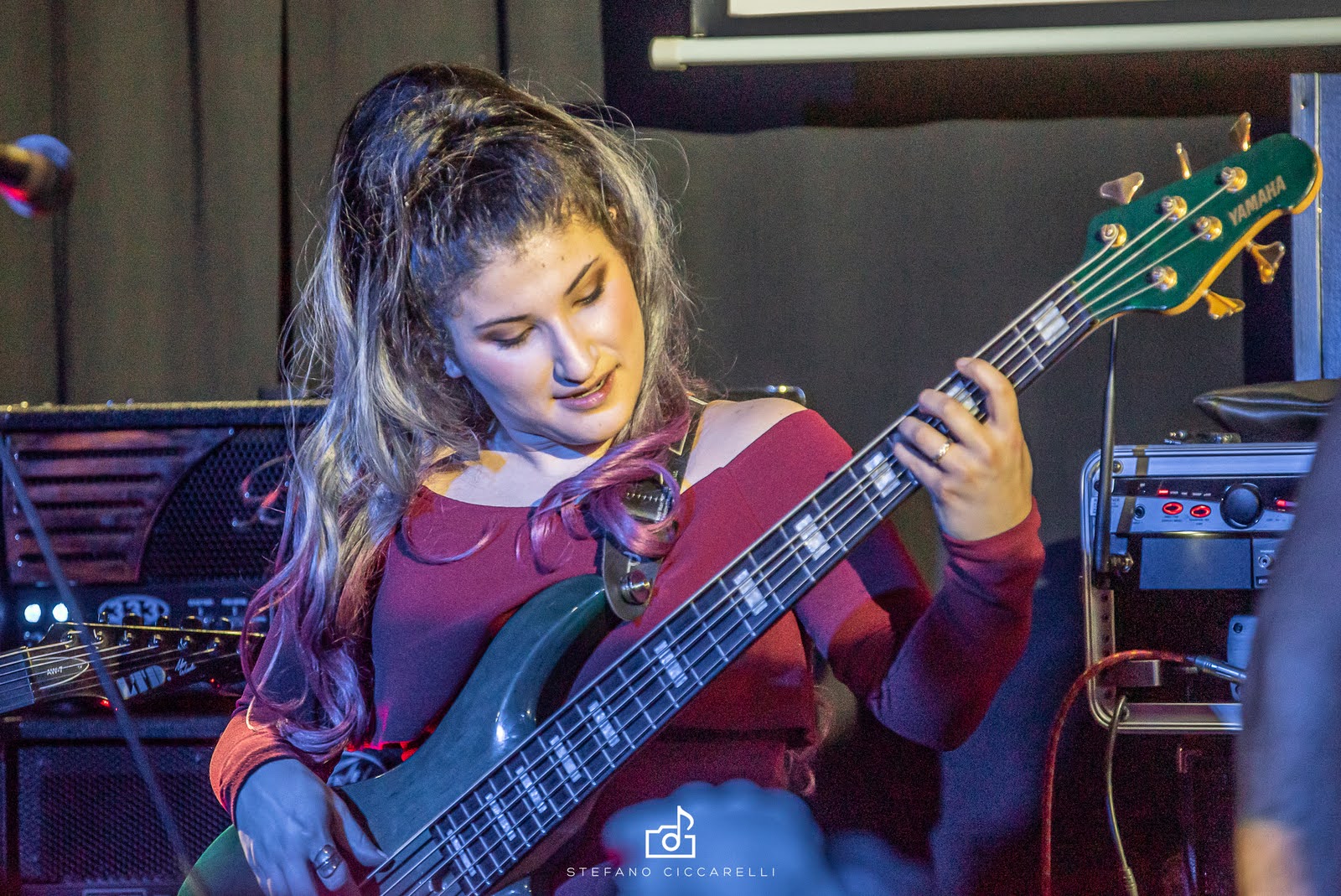 Laura Candela (Dark Queen) - Bass Guitarist of the band Falling Giant